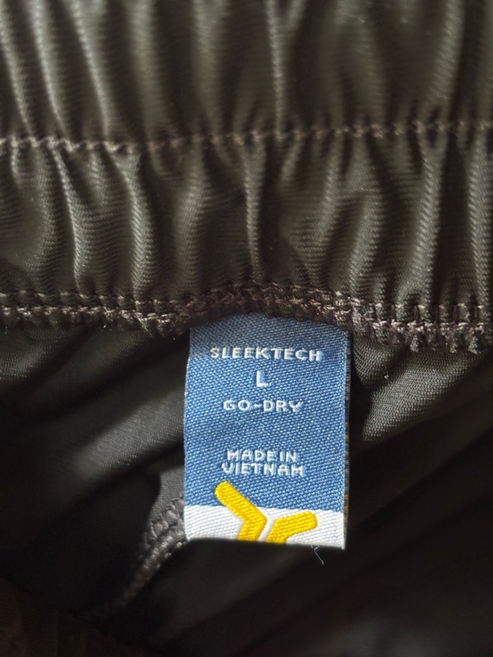 NWT Old Navy Black Sleektech Pants Size Large - Picture 2 of 3